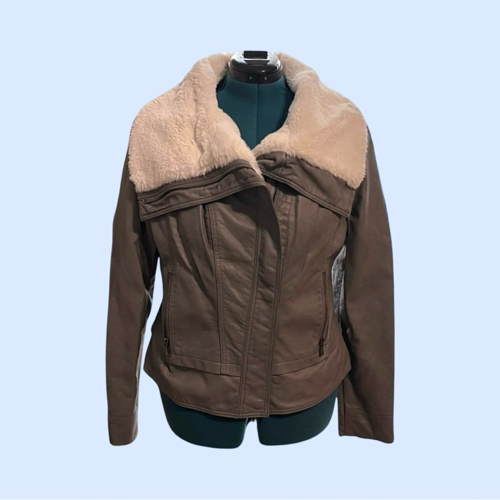 Like New, Guess XL Faux Leather Jacket